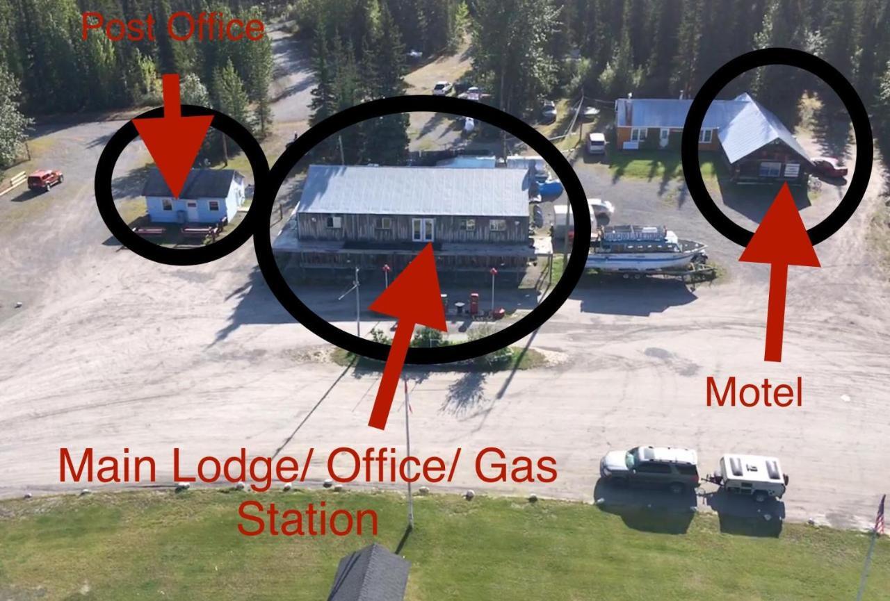 Double G Service Muncho Lake Zewnętrze zdjęcie